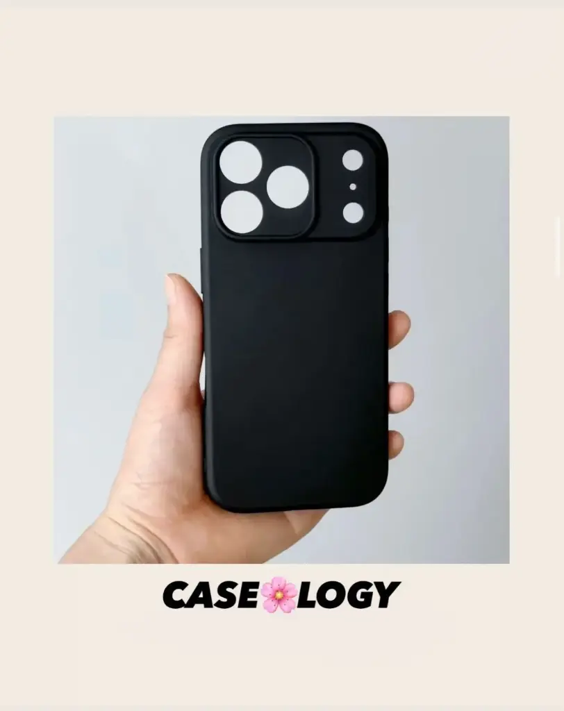 IPHONE 17 PRO PHONE COVER (PLAIN BLACK SILICON)